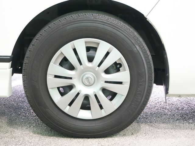 NISSAN NV350 CARAVAN 2018