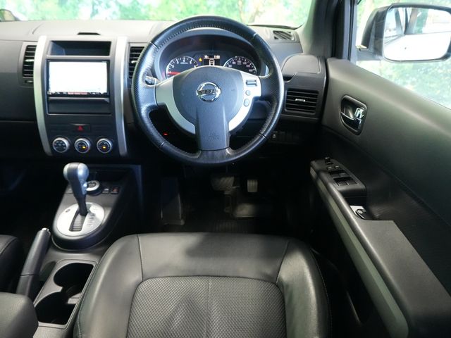 NISSAN X-TRAIL 4WD 2014