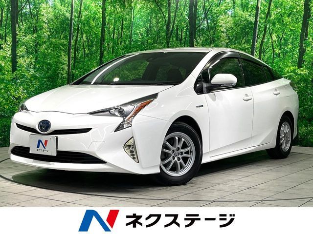 TOYOTA PRIUS 2017