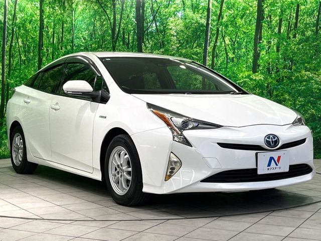 TOYOTA PRIUS 2017