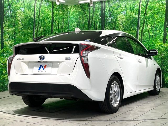 TOYOTA PRIUS 2017