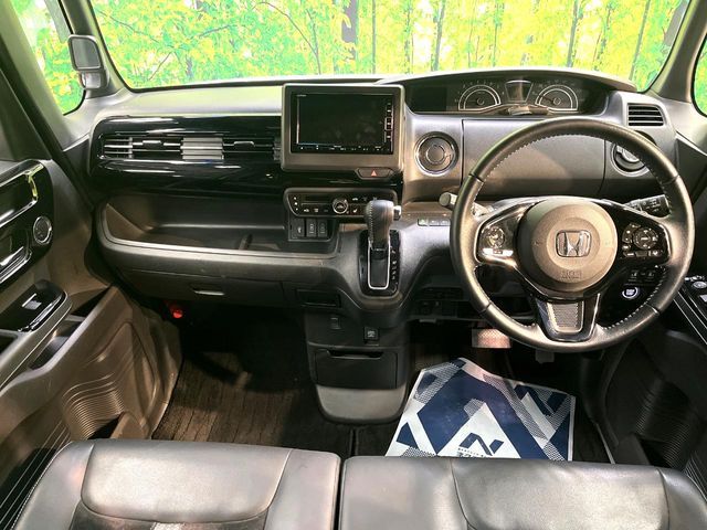 HONDA N BOX CUSTOM 2021