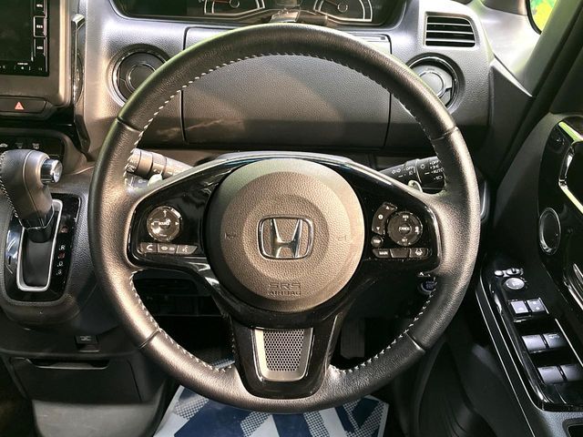 HONDA N BOX CUSTOM 2021