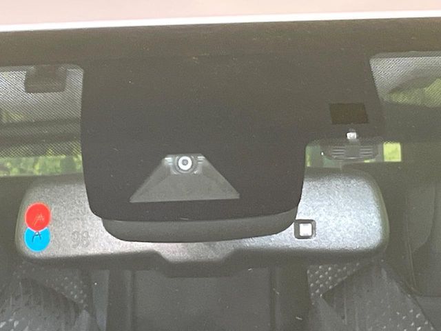 TOYOTA PRIUS 4WD 2018