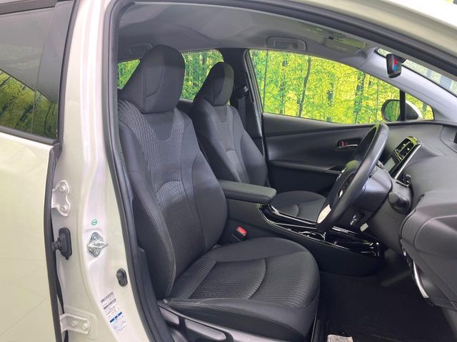 TOYOTA PRIUS 4WD 2018