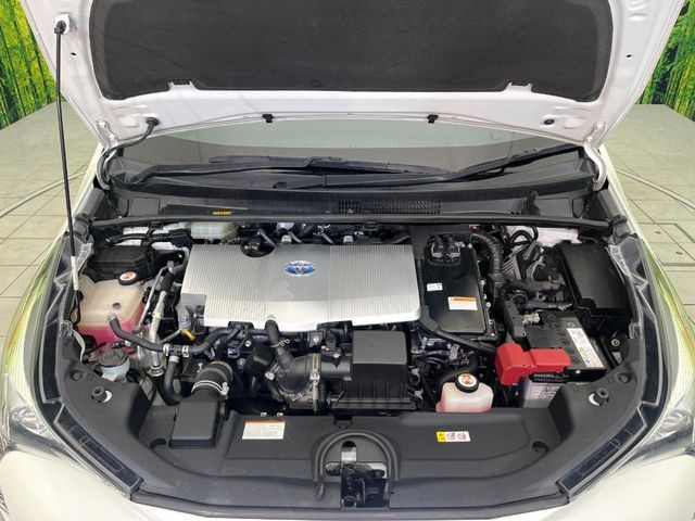 TOYOTA PRIUS 4WD 2018