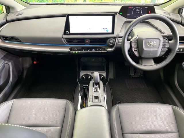 TOYOTA PRIUS 4WD 2025