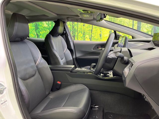 TOYOTA PRIUS 4WD 2025