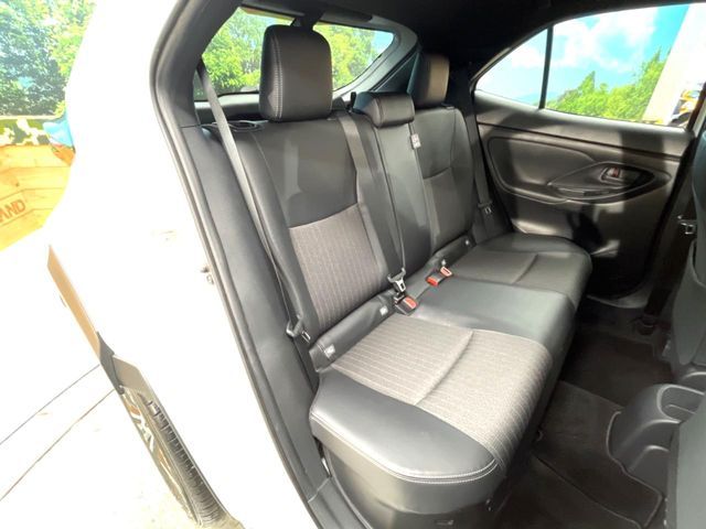 TOYOTA YARIS CROSS HYBRID 2023