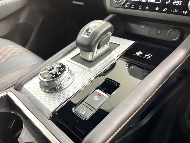 MITSUBISHI OUTLANDER PHEV 2023