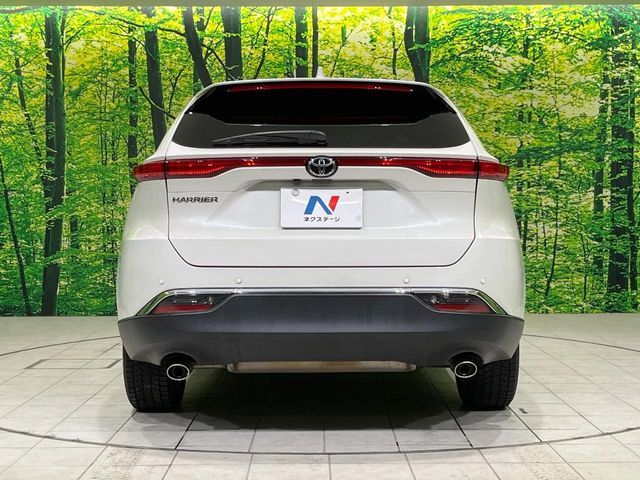 TOYOTA HARRIER 2WD 2022