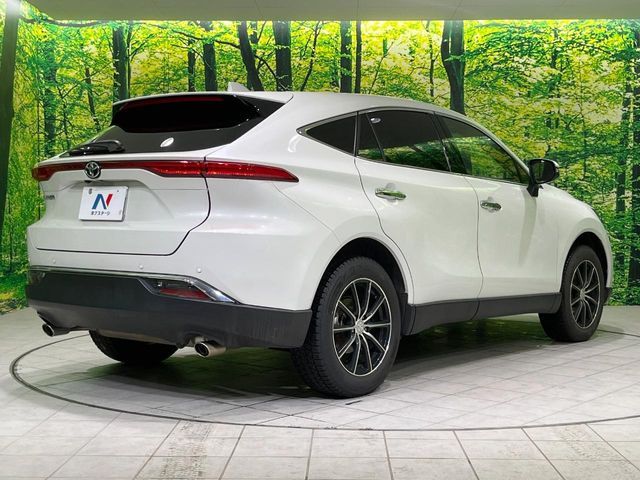 TOYOTA HARRIER 2WD 2022