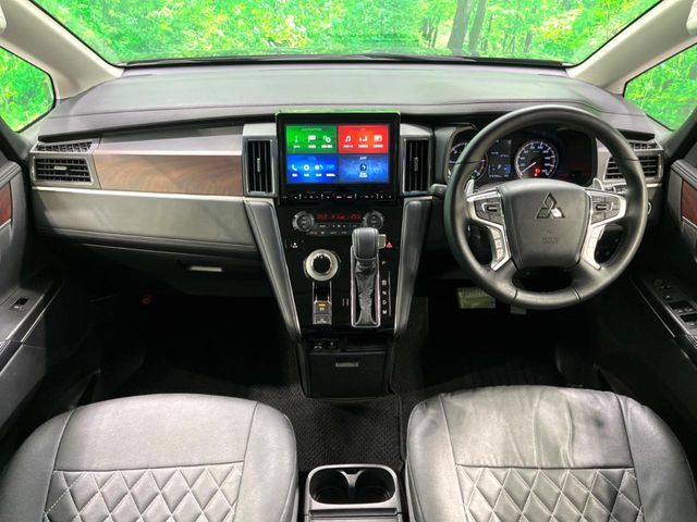 MITSUBISHI DELICA D:5 4WD 2023