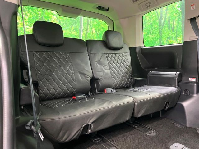 MITSUBISHI DELICA D:5 4WD 2023