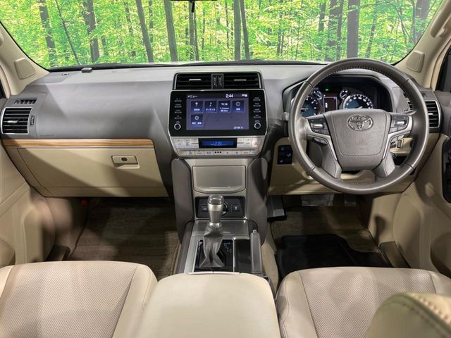 TOYOTA LANDCRUISER PRADO 2023