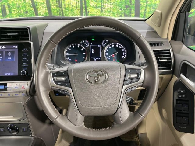 TOYOTA LANDCRUISER PRADO 2023