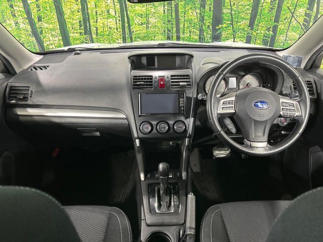 SUBARU FORESTER 2012