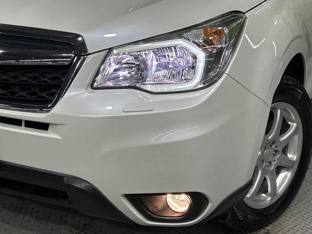 SUBARU FORESTER 2012