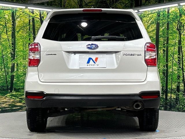 SUBARU FORESTER 2012