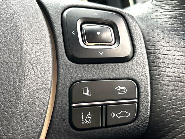 TOYOTA LEXUS RC300h 2015