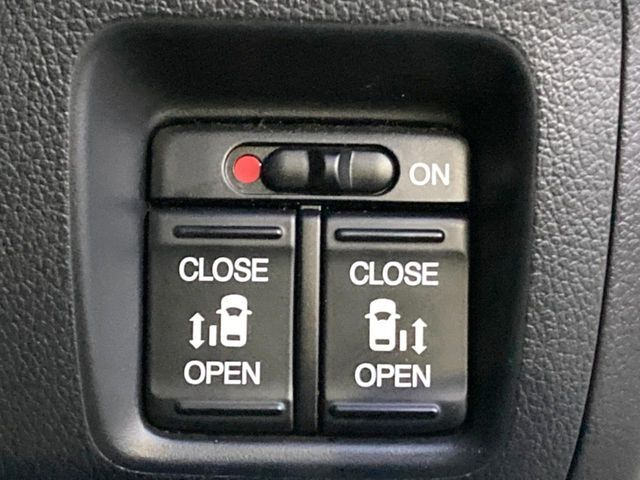 HONDA N BOX CUSTOM 2015