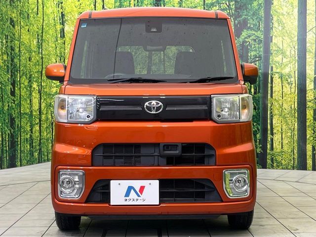 TOYOTA PIXIS MEGA 2016