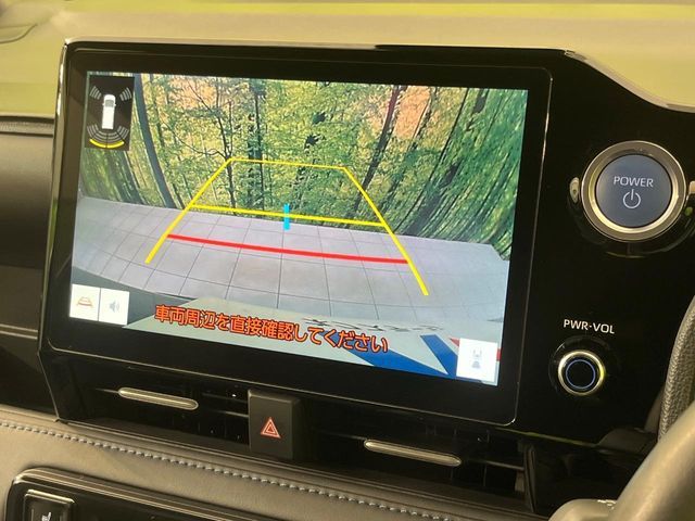 TOYOTA VOXY HYBRID 2023