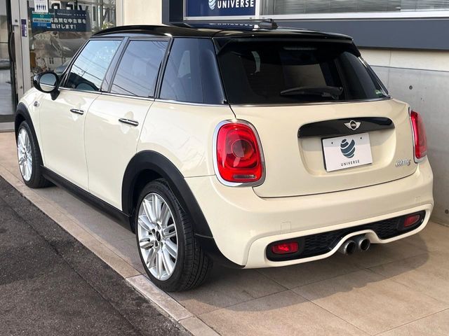 BMW BMW MINI COOPER S 5DOOR 2018