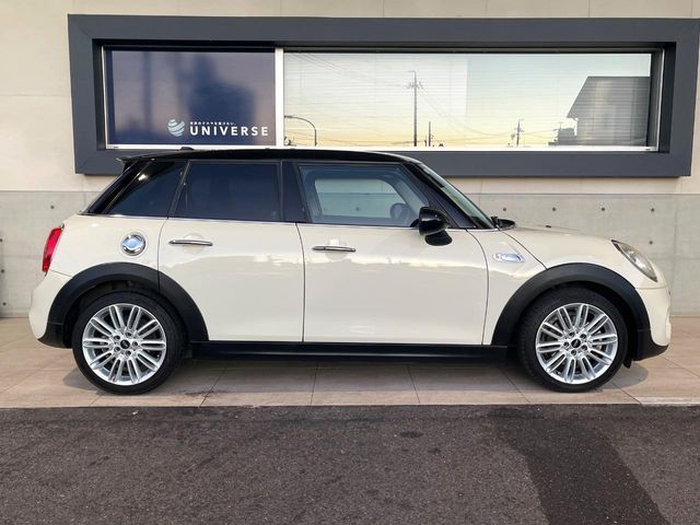 BMW BMW MINI COOPER S 5DOOR 2018