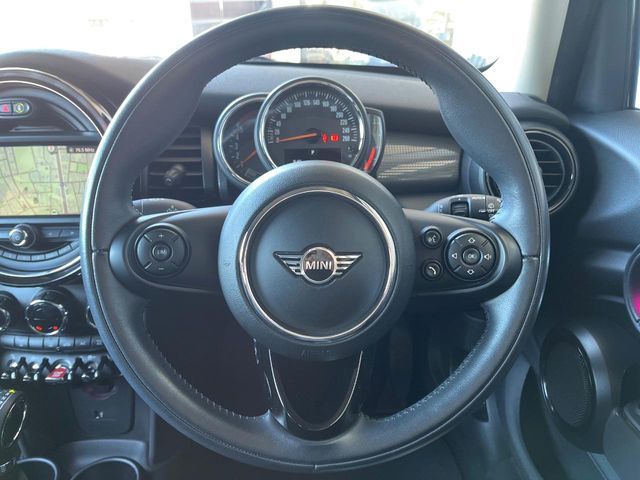 BMW MINI COOPER D 5DOOR 2020