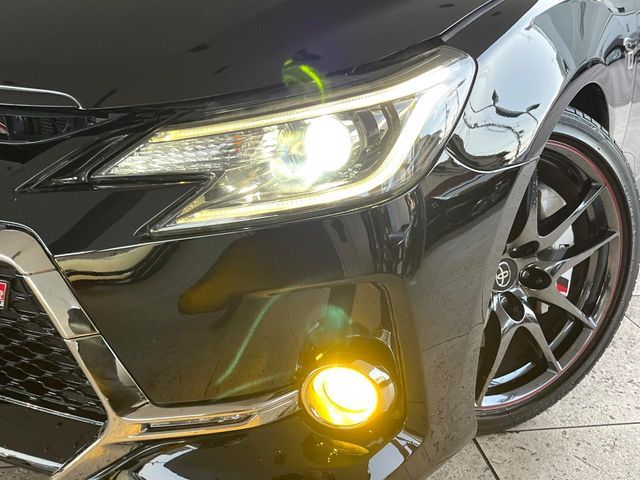 TOYOTA MARK X 2019