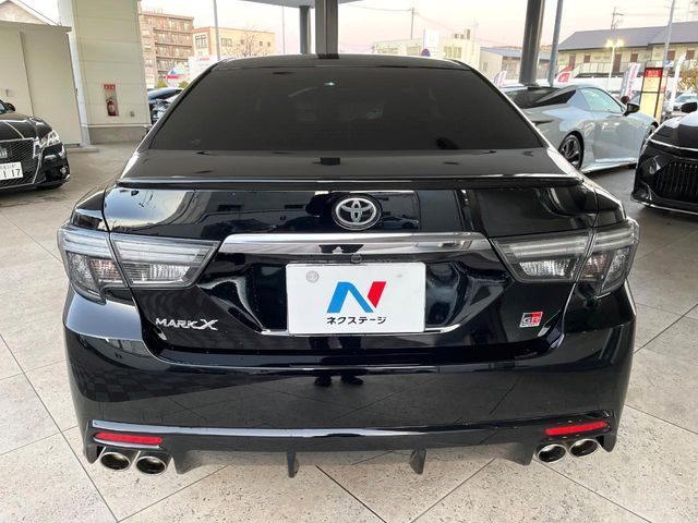 TOYOTA MARK X 2019