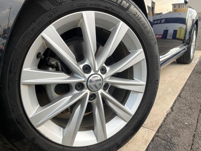 VOLKSWAGEN VOLKSWAGEN The BEETLE 2019