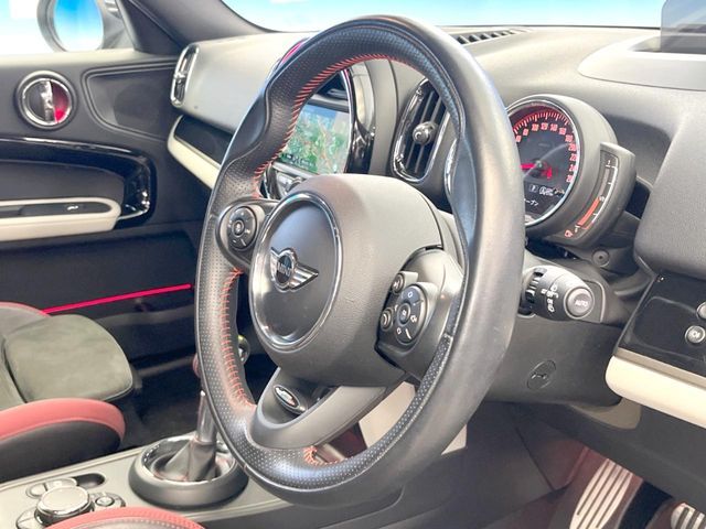 BMW BMW MINI CROSSOVER 2018