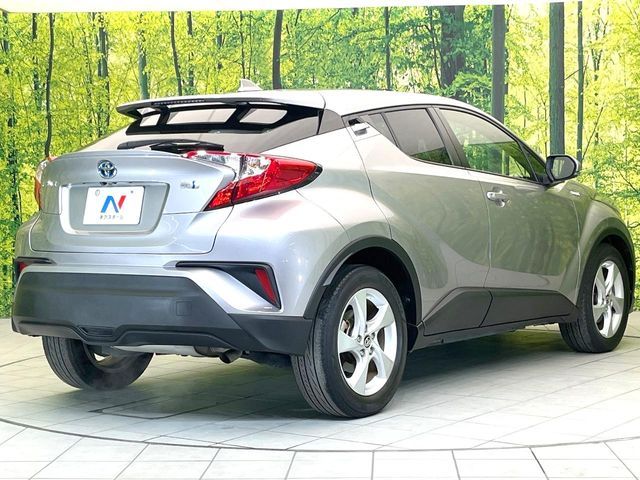 TOYOTA C-HR 2016