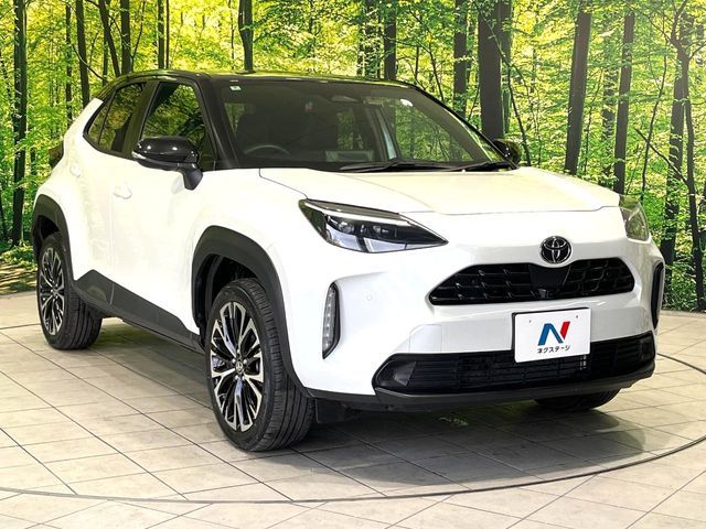 TOYOTA YARIS CROSS HYBRID 2025