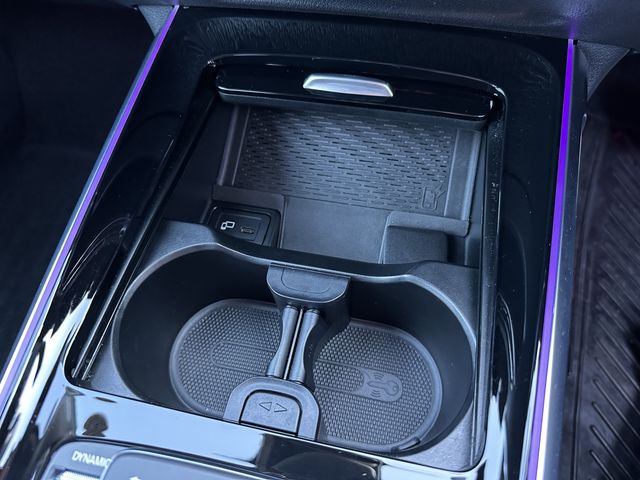 MERCEDES BENZ MERCEDES BENZ GLB 2024