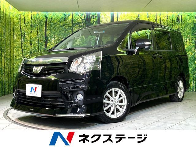 TOYOTA NOAH 2010