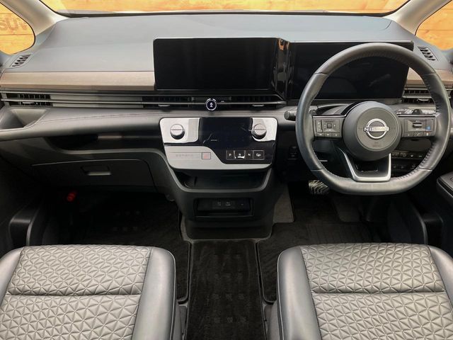 NISSAN SERENA  WG 4WD 2023