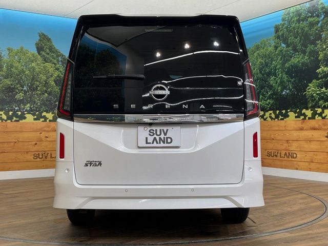 NISSAN SERENA  WG 4WD 2023