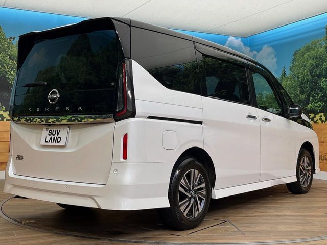 NISSAN SERENA  WG 4WD 2023
