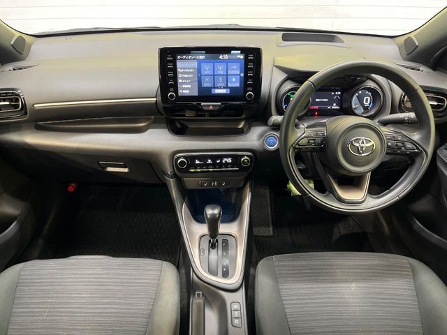 TOYOTA YARIS HYBRID 2022