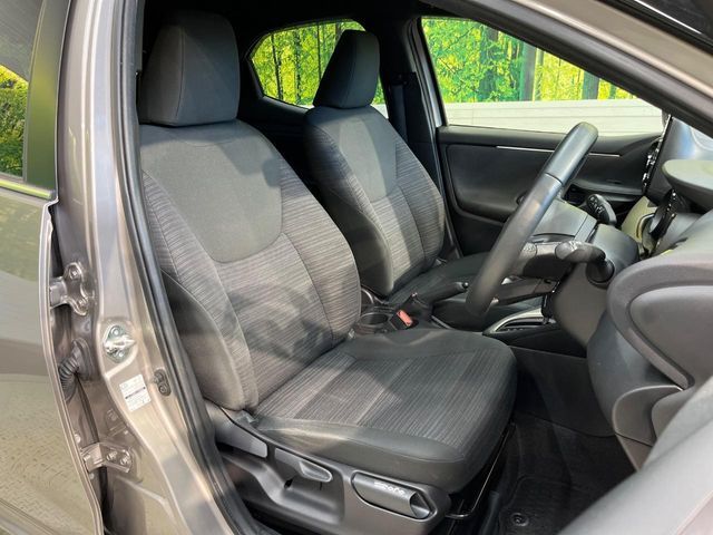 TOYOTA YARIS HYBRID 2022