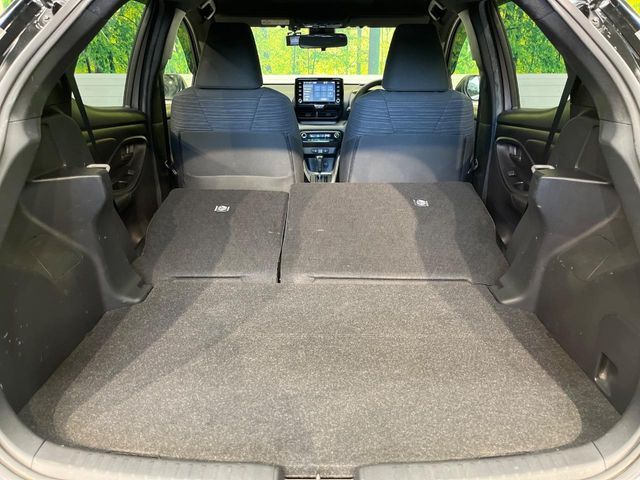 TOYOTA YARIS HYBRID 2022