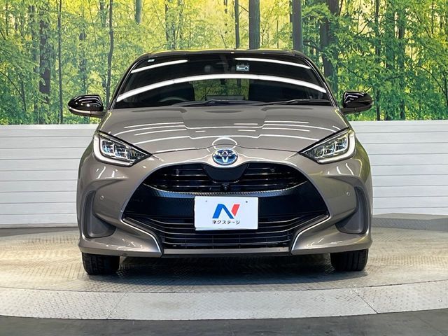 TOYOTA YARIS HYBRID 2022