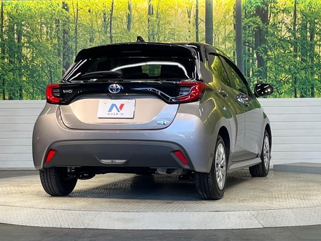 TOYOTA YARIS HYBRID 2022