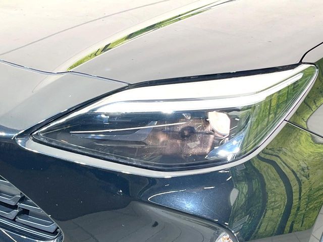 TOYOTA YARIS CROSS 2025