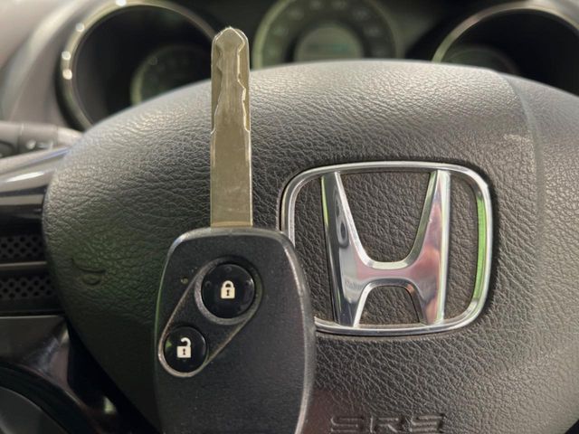 HONDA FIT SHUTTLE HYBRID 2011