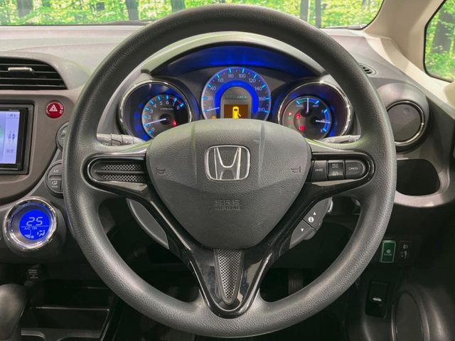 HONDA FIT SHUTTLE HYBRID 2011