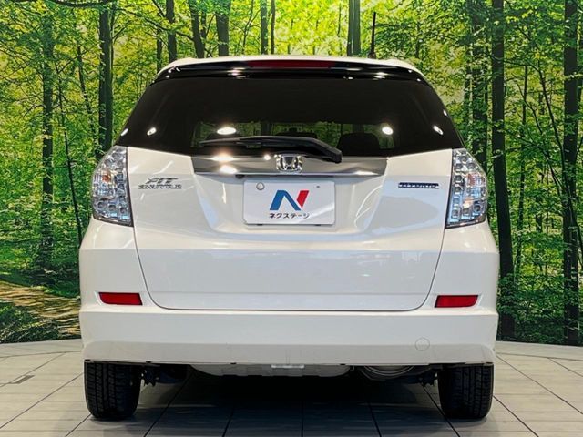 HONDA FIT SHUTTLE HYBRID 2011